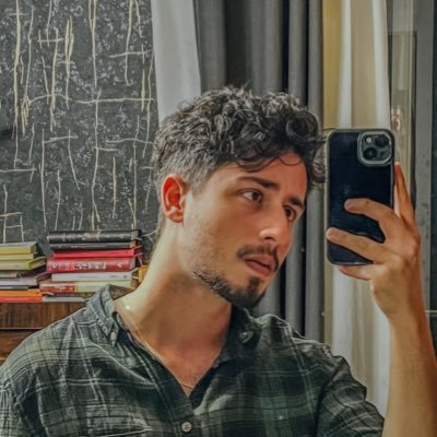 m_amin021's profile picture. مِیخواره و سَرگشته و رِند و نظرباز