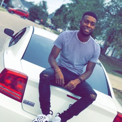 29 Ixey King ⛓☀️ Not All Storrms come to disrupt your life, some come to Klear your path 💎 StorrmBullz 🐾 #LONGLIVEMYANGELS🕊