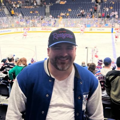ESPN graphics operator | St John’s alum | Hockey, Golf and my dog Mika