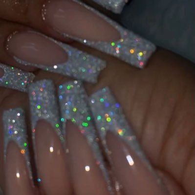 lotuslove101's profile picture. ❤️❤️❤️❤️