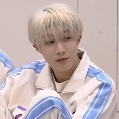 ruiiikyy's profile picture. xlover 4 life, onepact, zb1, evnne, toz, ampers&one 🤍