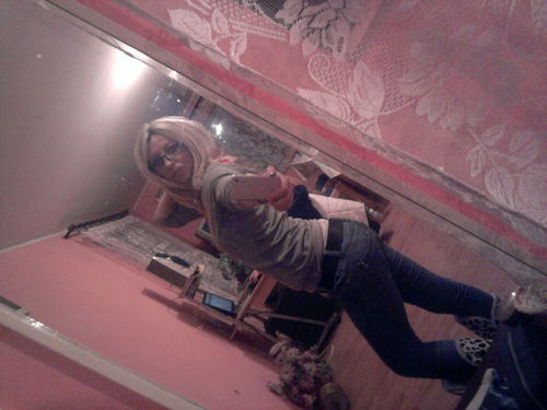 ZoeWright11's profile picture. 