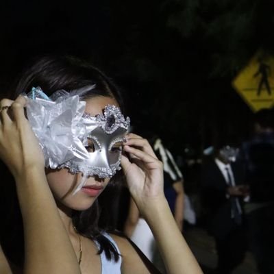 weakshit_io's profile picture. untold problems