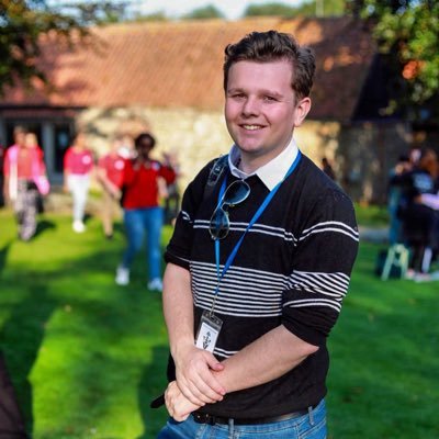 Northerner Exiled to London | Recovering Politico 🌳🇬🇧| Newly Baptised Catholic ✝️