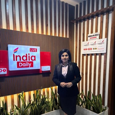 News anchor in India Daily Live …Ex News India24*7, News Nation , News World India,Sahara Samay .RTs not endorsement Instagram id-geetu169
