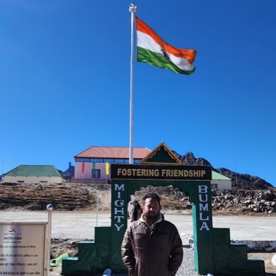 masoom_hussain1's profile picture. .