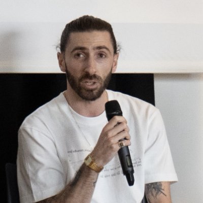 SeNSS PhD psychology student at Goldsmiths, University of London, looking at agency and ownership in human-computer interaction
