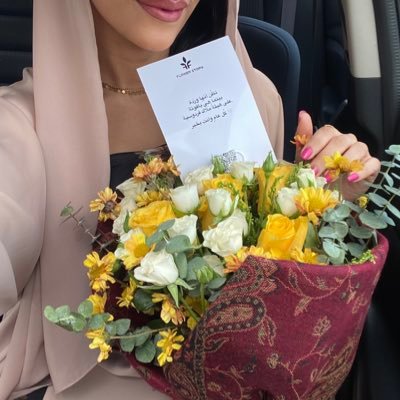{وَأُفَوِّضُ أَمْرِي إِلَى اللَّهِ ۚ إِنَّ اللَّهَ بَصِيرٌ بِالْعِبَادِ}