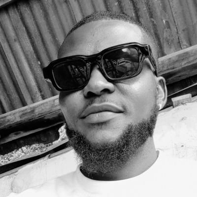 Drizzus10's profile picture. Today's decision day, it's either you lay down and die or get up and face Ur fears+today's a beautiful gift.. Make Ur 24 count😁