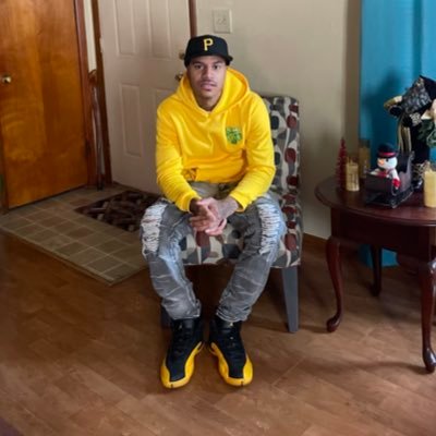 on the constant grind tryna make everything mine . LEO ♌️