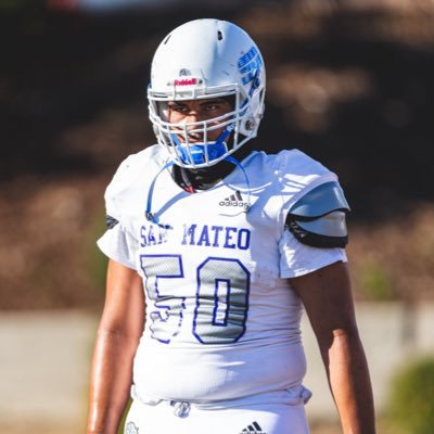 DillonScottJr's profile picture. Freshman C/O 2026 ( Fall Graduate ) // C/RG 6’2 290 // 3.2 GPA // 2024 National Champion// email: dillonhisatakescott@gmail.com