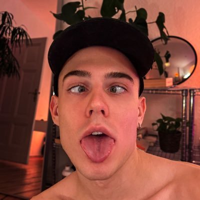 Dex, 19, I am literally #JustAHole 🕳️ 😈 Will submit to DOMINANCE ⛓️💥😇 ‼️Collabs posted on wall‼️ Partnerships only: info@subdexxx.com