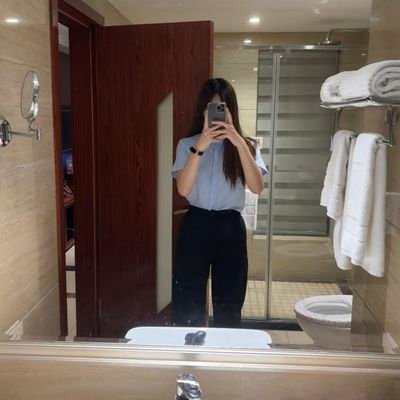 gencat12351456's profile picture. https://t.co/GXiMax2ot2 媚黑女孩/白富美/公务员