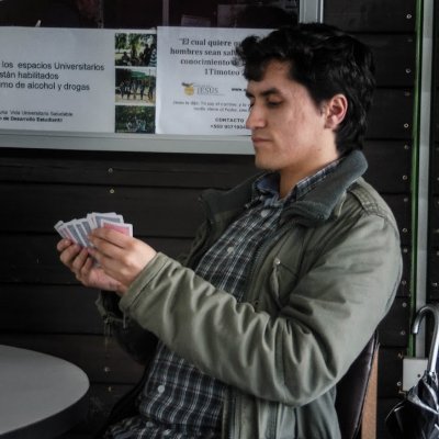 quetetris's profile picture. El ruido blanco todavía es ruido