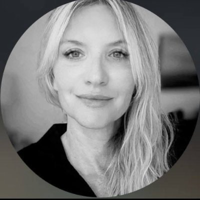 Mom, Digital Strategist/Analyst, Artist, Pilates Instructor