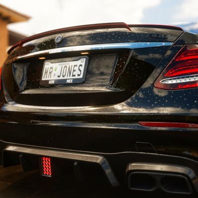 @B3n_Jones