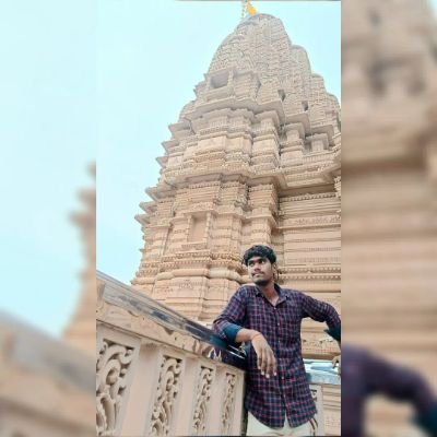 Ashutosh2882004's profile picture. follow karo follow back sab ko milega