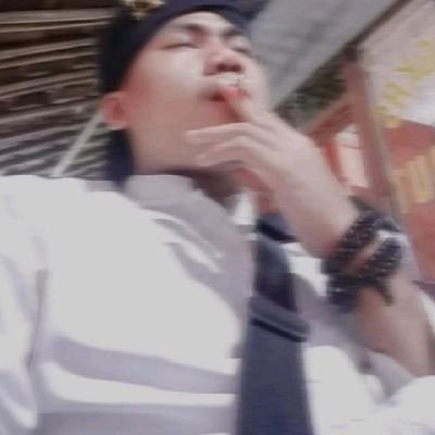 Fhitriya7806's profile picture. ❤️‍🩹Solatlah seblm engaku di solatkan❤️‍🩹