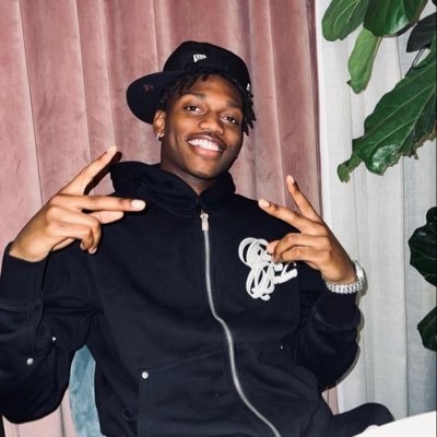 zeromemorie0's profile picture. 