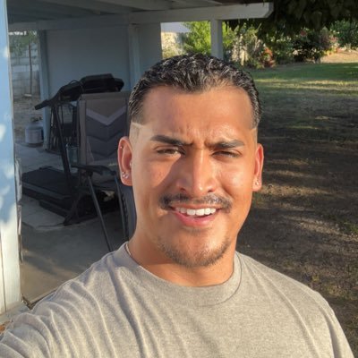 _rixck's profile picture. ‘98 // cheap beer connoisseur // ig _r1xck