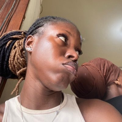 03/03 Pisces baby😊💖 . CHEF. professional bathroom singer😌❤