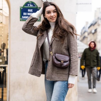 papakebin23's profile picture. 