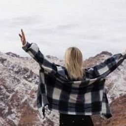 ThawthairCEWAy's profile picture. 