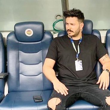 🎙️UGİnity – Taraftarın sesi, Kadıköy’ün yankısı. Her paylaşım sarı lacivert tutku. 💙💛 YouTube’da buluşalım! 📹 Takipte kal, birlikte büyüyelim! ⬇️