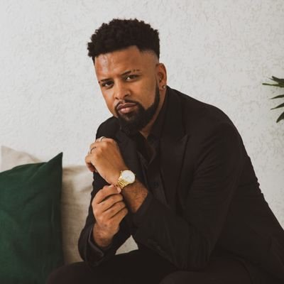 Silasdocarmo_'s profile picture. 🎶Makes me that much stronger, Makes me work a little bit harder, It makes me that much wiser, So thanks for making me a fighter!🎶