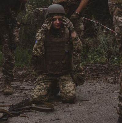 fighting for the freedom of our country, keep on supporting ukraine, Hopes not lost 💯 glory to Ukraine🇺🇦🇺🇦