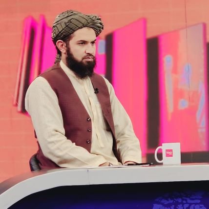 که د الله نعمتونو ته ګورم ورځ او شپه دواړه ښه دي ❤
او که خپلو نافرمانیو ته ګورم دواړه خراب دي😔🤲