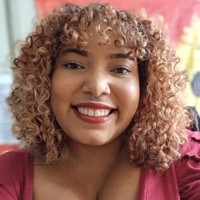 Primeira mulher negra e primeira LGBT Secretária Nacional da @jptnacional ⭐✊🏿♀️🏳️🌈 - Filha do amor de Xangô e Iansã 🔥🌪