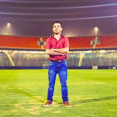 Comunicador, apasionado por el fútbol y el tenis, amante de la buena comida