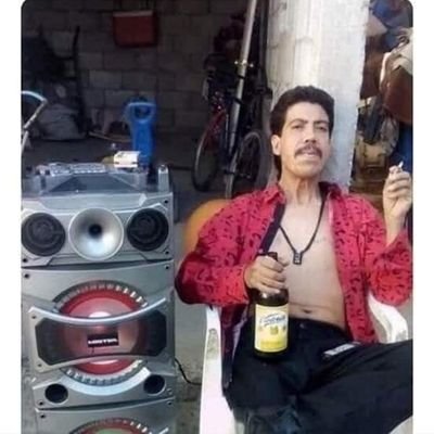 Me maman los corridos, las putas, las caguamas, el humor negro, el sarcasmo y todo lo que hace emputar a los pendejos