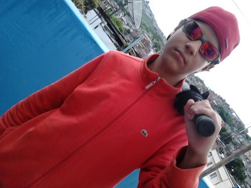 Olláá  mee Chamo Caio , tenho 15 anos , ee Sou Boii k k k , Meu Apelido Boi Zebuuh  Adoro musicas , principalmente se for musikas de boi. bjuus Atee mais.