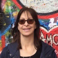 susangraydon11's profile picture. 