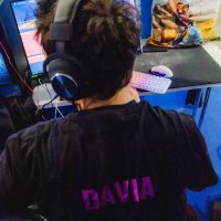 Davia (@daviaval) 's Twitter Profile