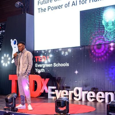 Paulfruitful_'s profile picture. AI Evangelist | 17yo Engineer Building Agents & Robots | Creator @TheSideKickAi
 | Turning Ideas to Reality🚀|
Learning free for all at 👉 https://t.co/mrvmWTYTIj