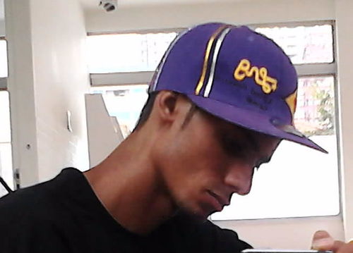 Envolvido com a Arte do Graffiti desde 04.10.2008. Vídeo - http://t.co/WCKKK0WJC9
Estou presente aq p/ poder levar o meu trabalho adiante.