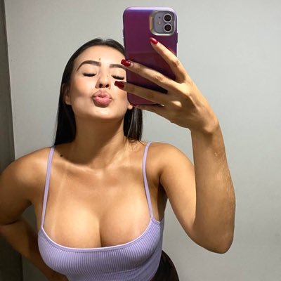 💋 Enchantée, Linda 21 ans, Coach Sportive 👩🏽⚕️, Rencontre abonnés MYM ! 4 tirage/mois ! 🎁 inscrit toi en DM 🍒 Top 1% MYM…🔞