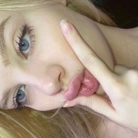 𝓵𝓪𝓻𝓪 ♡ (@larapinklimo) 's Twitter Profile