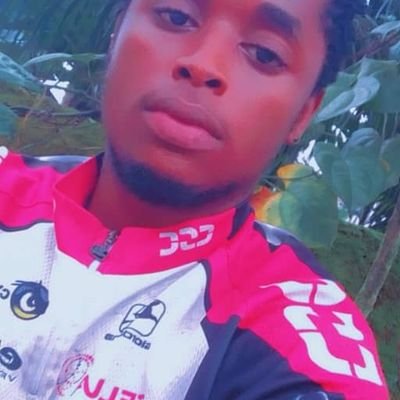 okon1473213's profile picture. Maroon