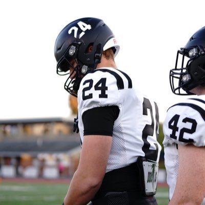 6'2 230 HB/FB/TE | 26’ JMHS Fooball | jackricciardiello@icloud.com | 239-595-9746 |