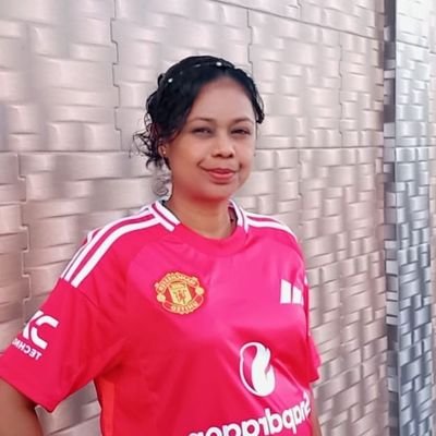 #MANCHESTERUNITED ⚽⚽ ..Football, music, movies............ politics...
(I have my opinion, don't like it... then fudge off)
insta... @nanan1766