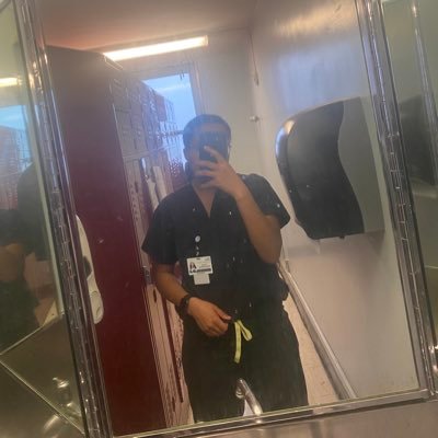 tstvcks___'s profile picture. GWU ’19 | TouroCOM-NY ‘25 | 🇩🇴