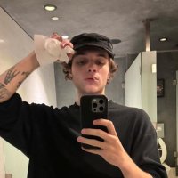 juli ఌ (@mattluvblue) 's Twitter Profile
