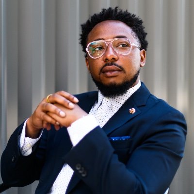 Award Winning Product Design Consultant | AI Product Designer