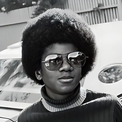 sofrendo online por um velho que já morreu 🤍
— michael jackson, beyoncé, rbd, ludmilla, FLO, karol g, bad bunny, rosalia, daddy yankee & séries turcas.