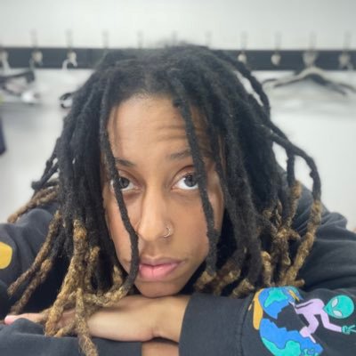 Somewhere writing a script. ✍🏽 I tweet lyrics for a living. Coffee Connoisseur, VSU Alum 2016 🧡Behind the scenes. 🚀🕊️