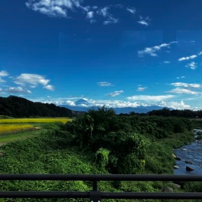 ただの日本人です。会計士試験に少し昔に合格した人でもあります。怪しい者ではないのでブロックしないでください。鍵垢だけど、べつに鍵引用リツイートはしてません。 ⚠️フォローは不要です